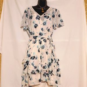 Ladies Vera Wang sheer flower print dress